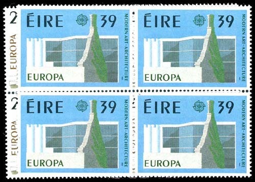 Lot 75940 - 689-90