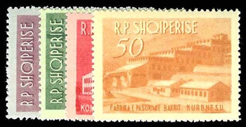 Lot 77302 - 697-700