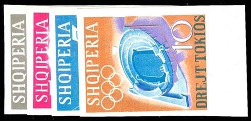 Lot 77303 - 730-33